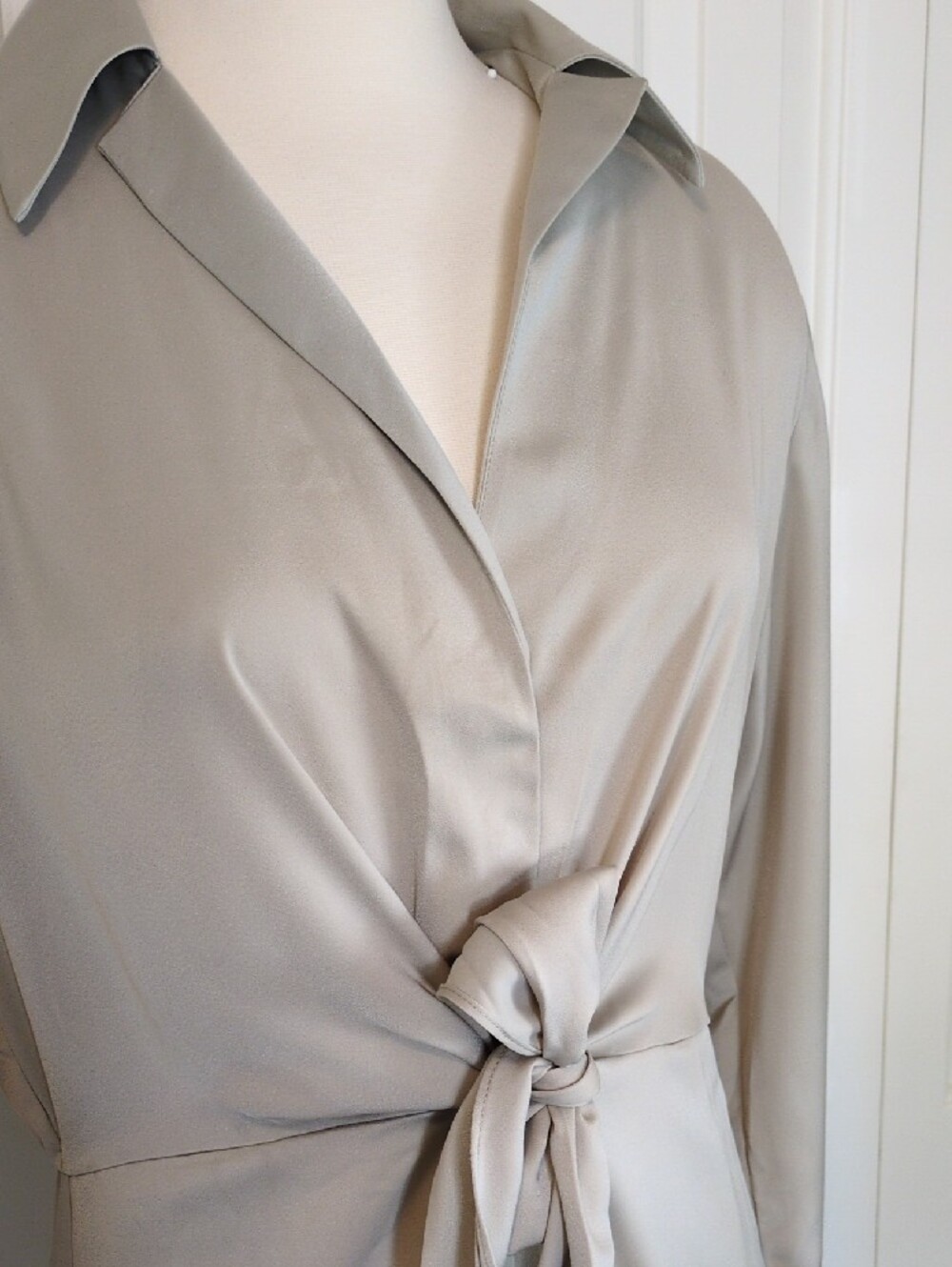 Banana Republic Light Taupe Tie-Waist Shirt Dress - Picture 3 of 12